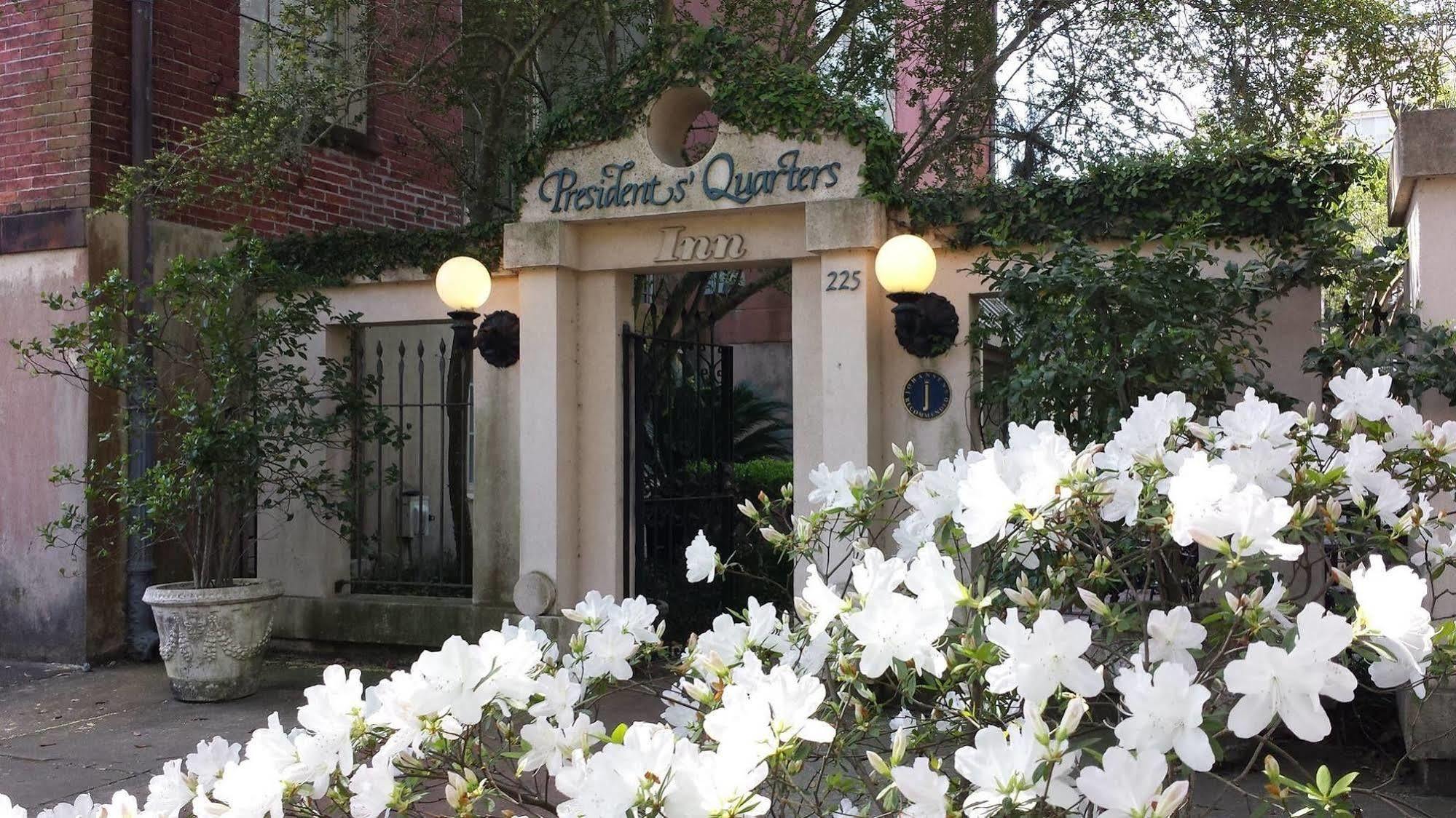 The Presidents' Quarters Inn Savannah Bagian luar foto